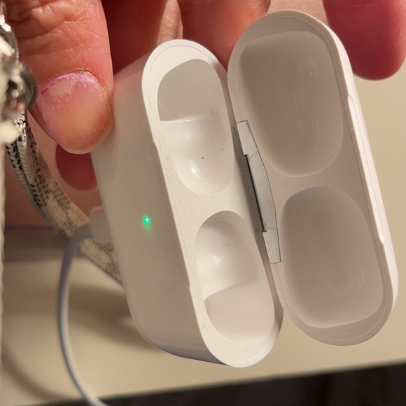 Apple 🍎 IPods 2nd generation Case charger - Picture 2 of 3